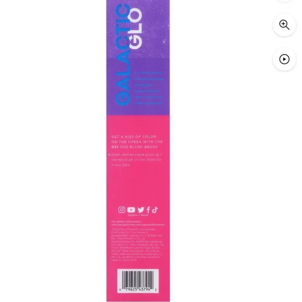 Real Techniques Galactic Glo‎ 037 Hue Blush Brush
